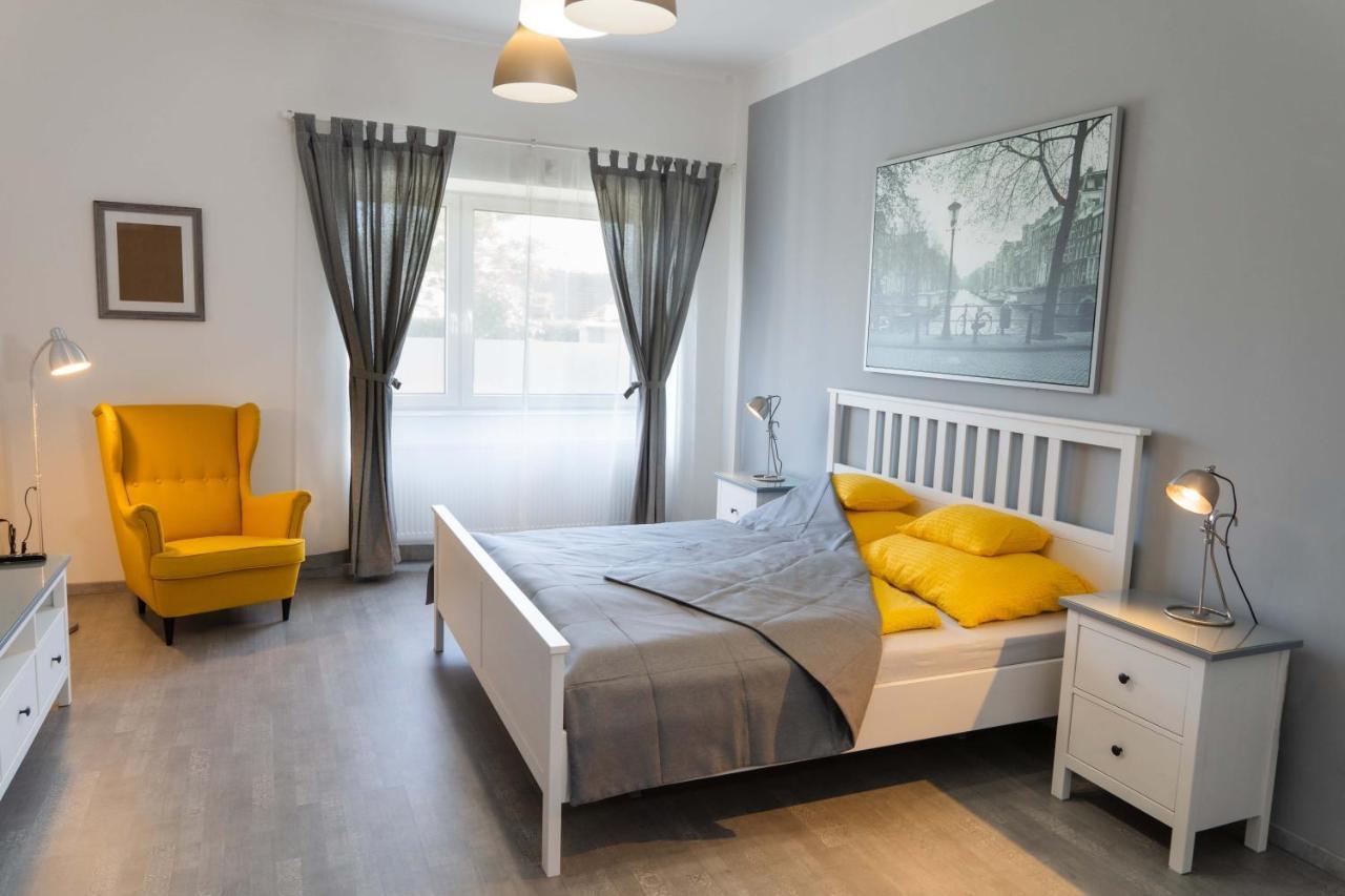 Kunfoglalás Apartmanház Kisujszallas Esterno foto