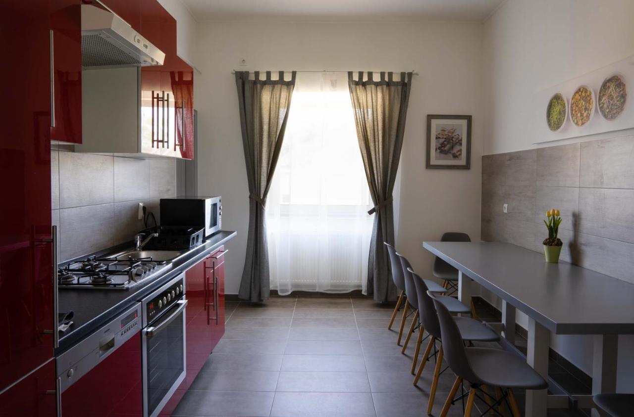 Kunfoglalás Apartmanház Kisujszallas Esterno foto