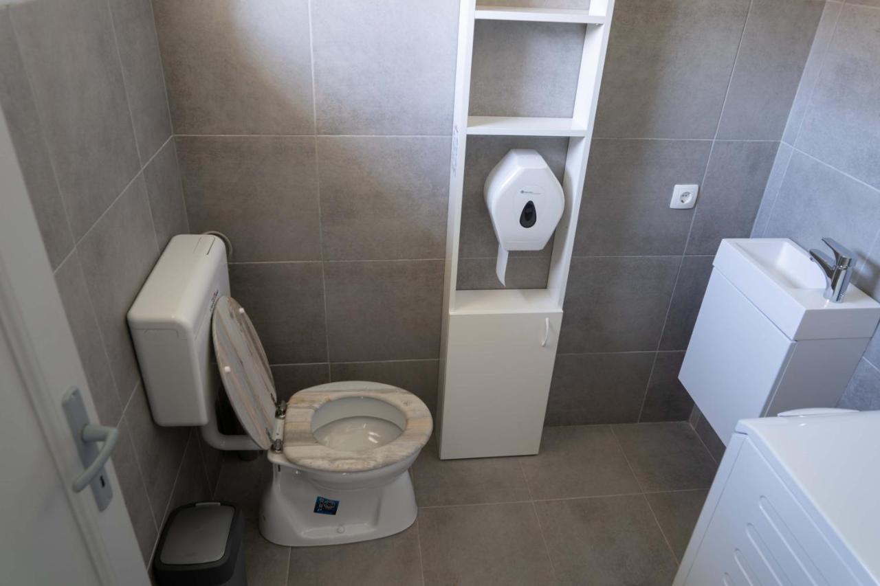 Kunfoglalás Apartmanház Kisujszallas Esterno foto